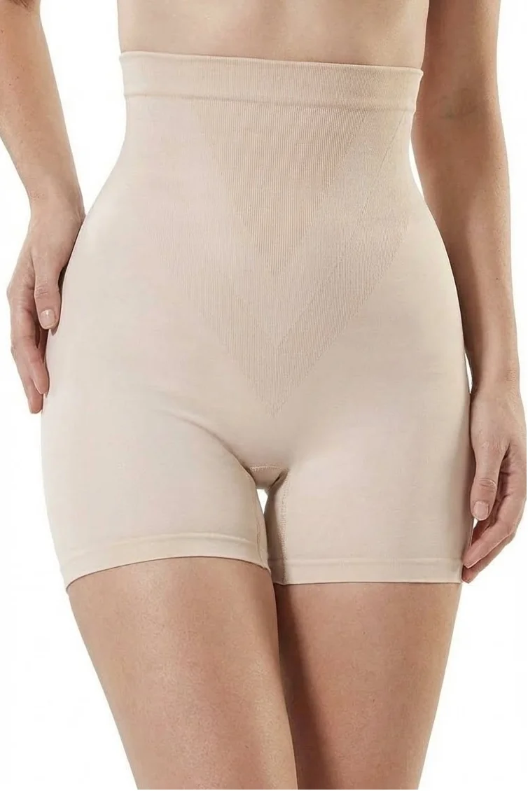 MissFit Kadın Orta Boy Şort Korse Yüksek Bel Ten Rengi - Model Detay